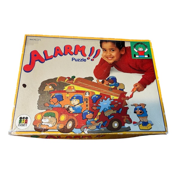 Vintage Discovery Toys Puzzle Alarm!! 36 Pieces 1988 Fire Truck Puzzle - Picture 7 of 7